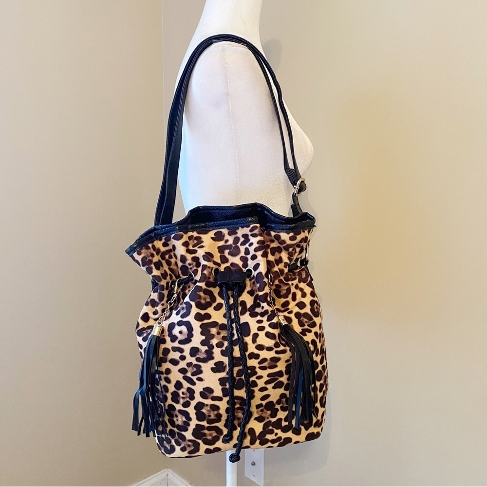 Bam Forever Drawstring Leopard Print Bucket Shoul… - image 1